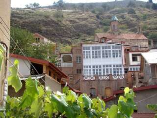 Хостелы Namaste Hostel Тбилиси Двухместный номер с 1 кроватью и террасой-4